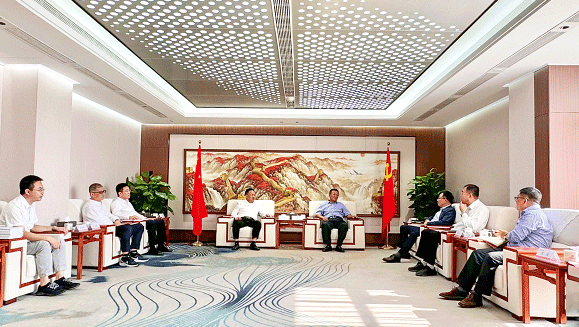 高武久一行造访中国稀土集团党委副书记、董事、总司理刘雷云